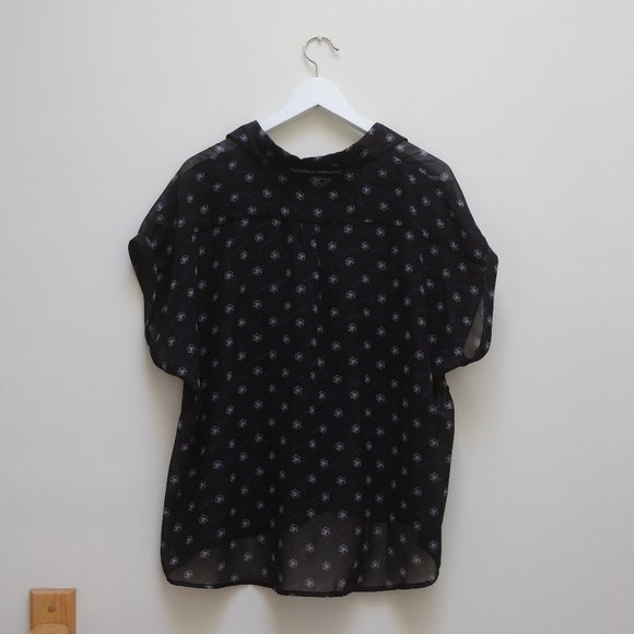 { We Love Fine Shirt } Chiffon Heroes of the Storm Button Down - Picture 6 of 8